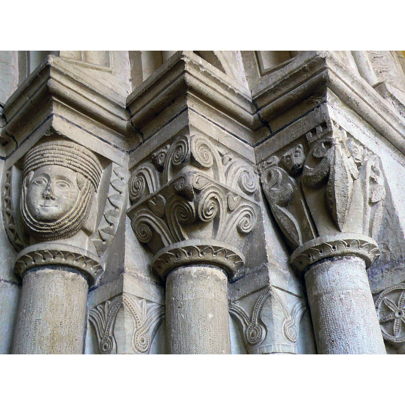 Source caption: "Iglesia de San Martín, Otazu (Álava)"