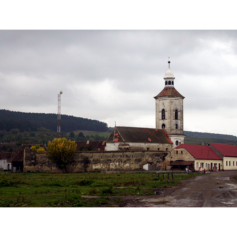 Source caption: "Ansamblul bisericii evanghelice fortificate, sec. XIII-XIX"