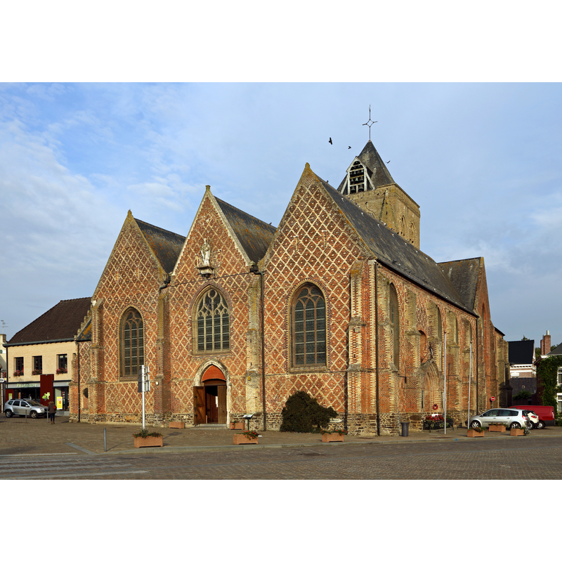 Source caption: "Esquelbecq (departement Nord, Frankrijk): de Sint-Folquinuskerk / Esquelbecq (département du Nord, France) : l'église Saint-Folquin"