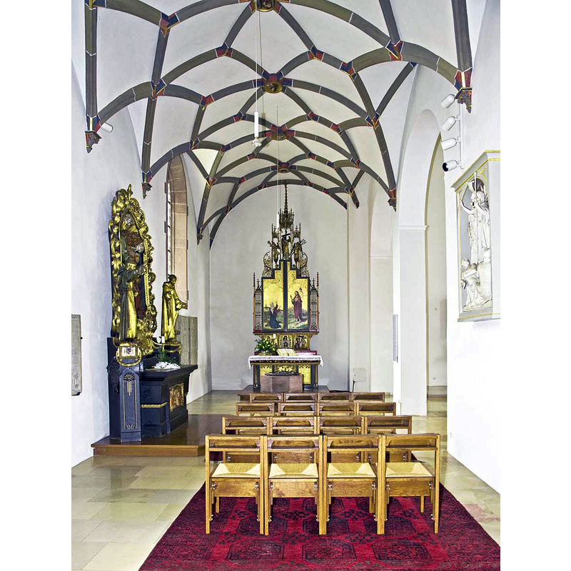 Source caption: "Taufstein (gotisch / 15. Jh) mit zeitgen. Deckel"