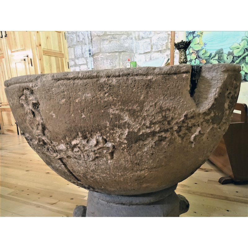 showing some of the damage to the upper rim