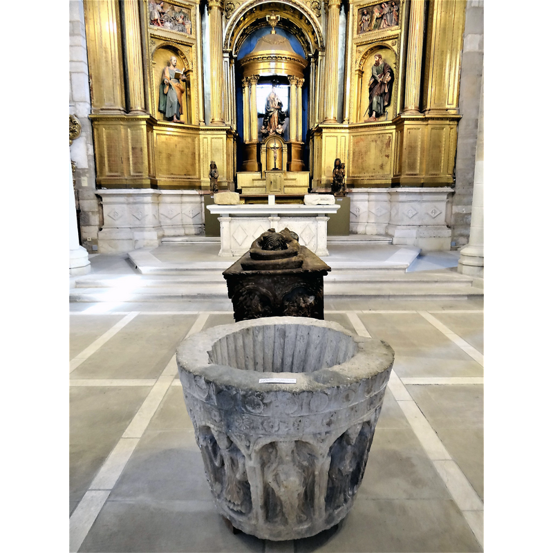 the bapttismal font originally from Albacastro, seen here now in the Iglesia de San Esteban [aka Museo del Retablo], in Burgos capital