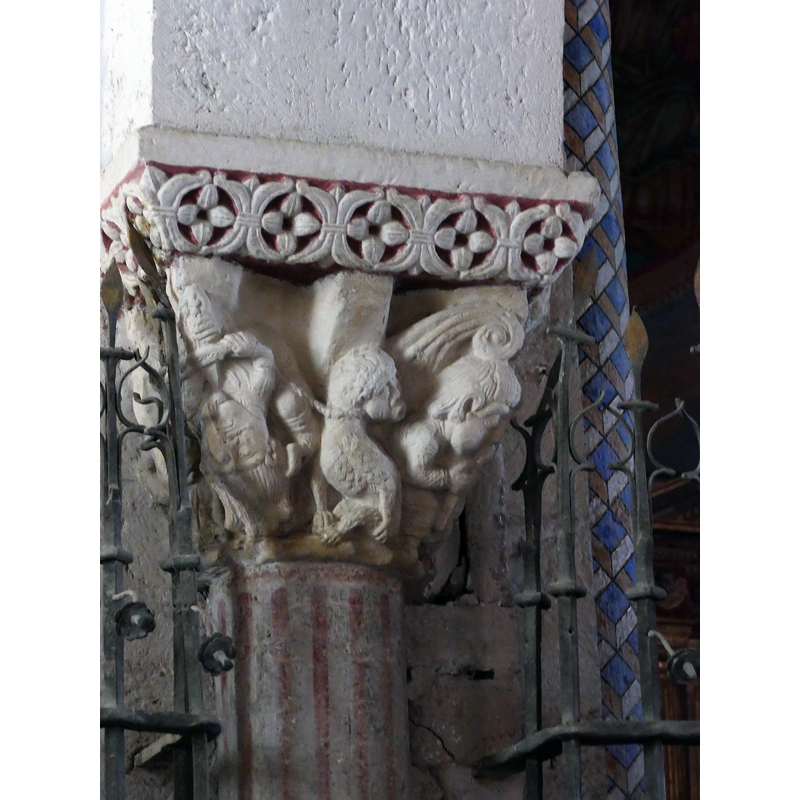 Source caption: "L'église Sainte-Engrâce à Sainte-Engrâce (Pyrénées-Atlantiques, Nouvelle-Aquitaine, France)."