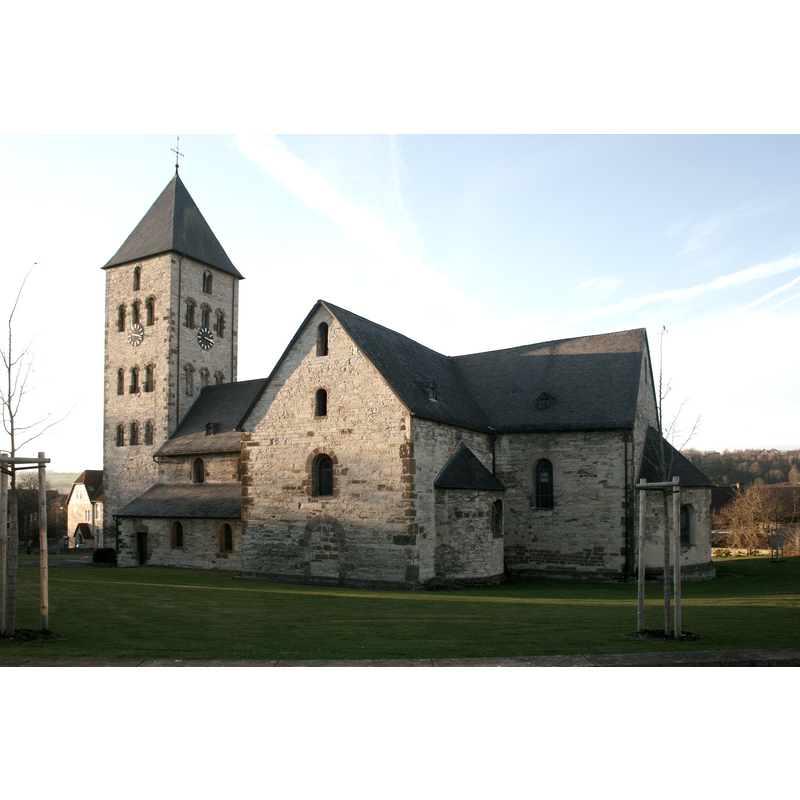Source caption: "Bild der Brenkener Kirche"