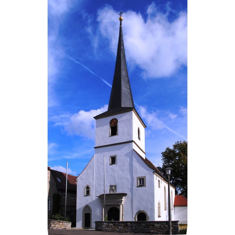 Source caption: "Kirche St. Laurentius, Stadtschwarzacher Straße 16, Schwarzach-Schwarzenau, Saalbau mit Polygonchor, 1592 von Valentin Echter von Mespelbrunn und seiner Frau gestiftet; mit Ausstattung; D-6-75-165-43"