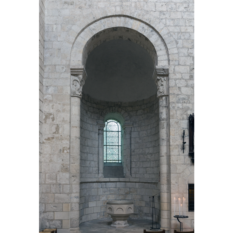 Source caption: "Chapelle du transept nord de l'abbatiale Saint-Benoît de Saint-Benoît-sur-Loire."