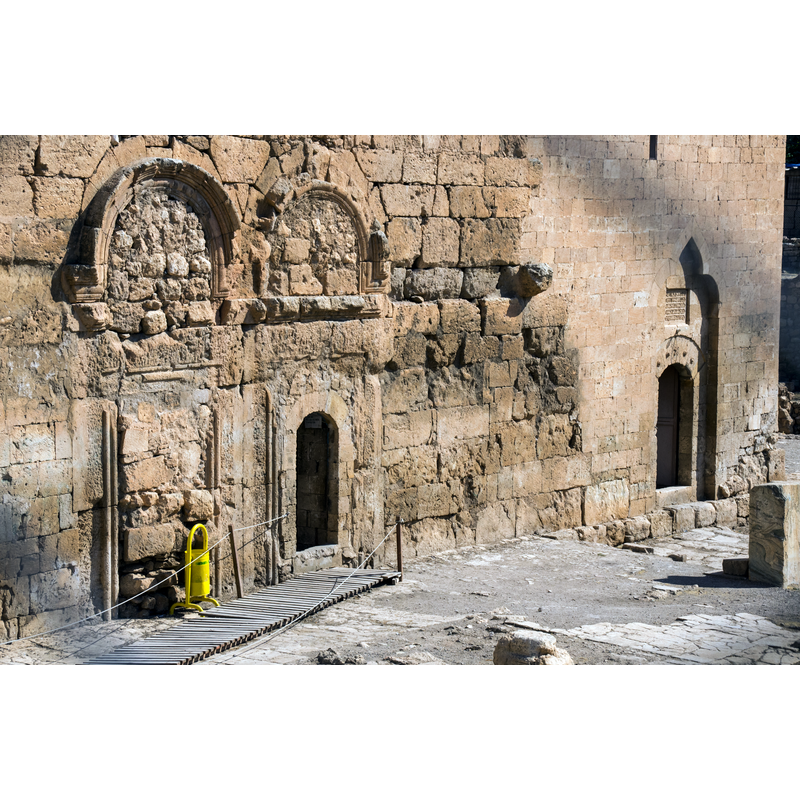 Source caption: "Die Kirche des Jakob von Nisibis in Nusaybin."