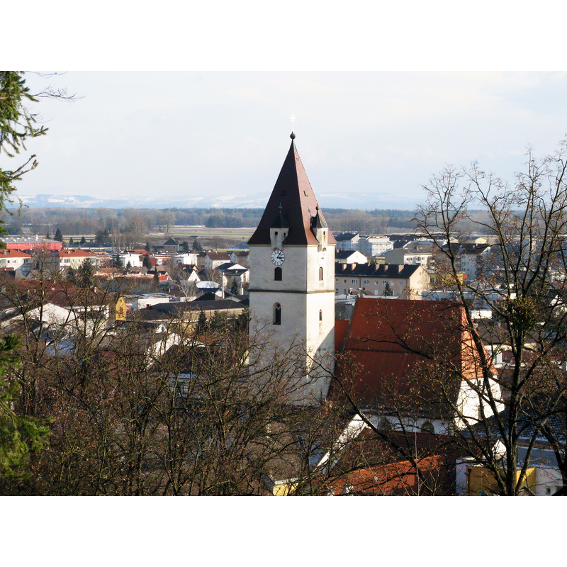 Source caption: "Blick auf Perg mit Stadtpfarrkirche"