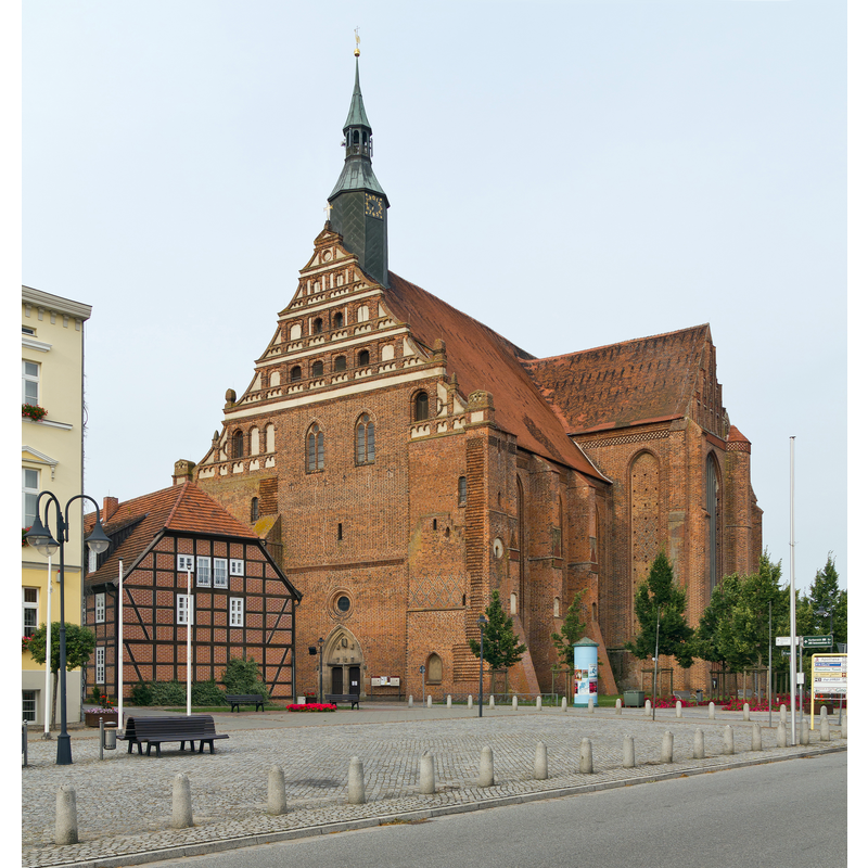Source caption: "Bad Wilsnack, Brandenburg. Wunderblutkirche."