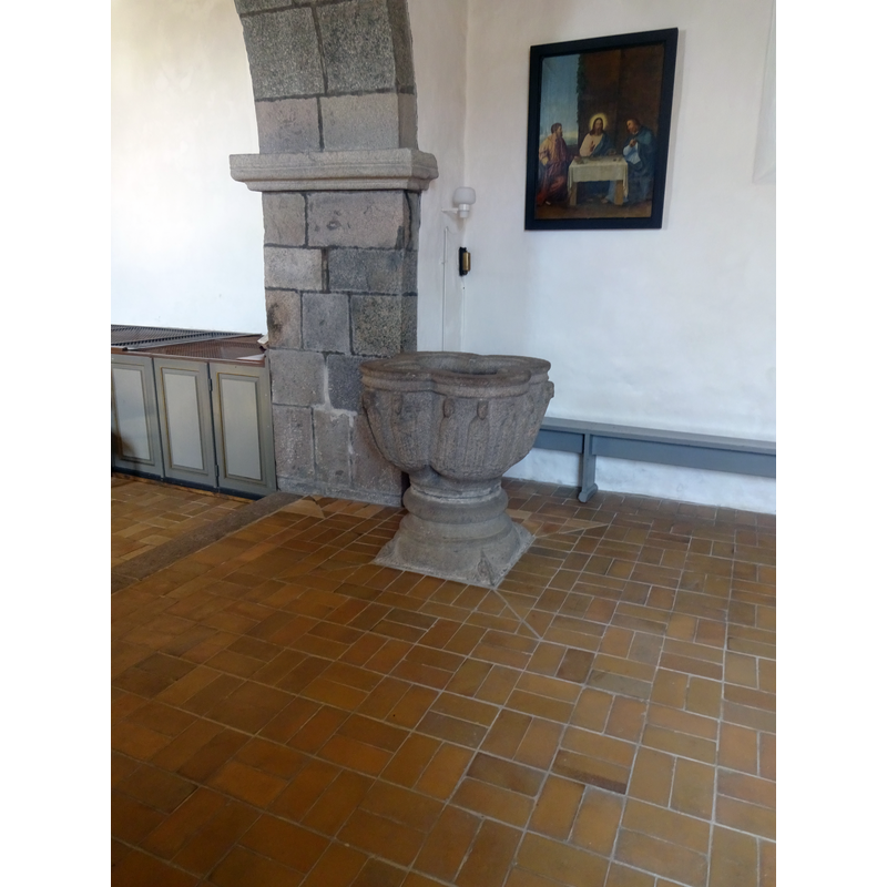 Source caption: "Kirche in Lyby Taufbecken "