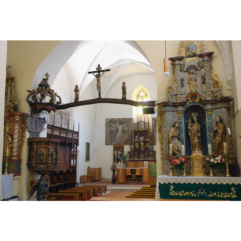 Source caption: "Szent Erzsébet, egykori antonita kolostor-templom Szepesdarócon"