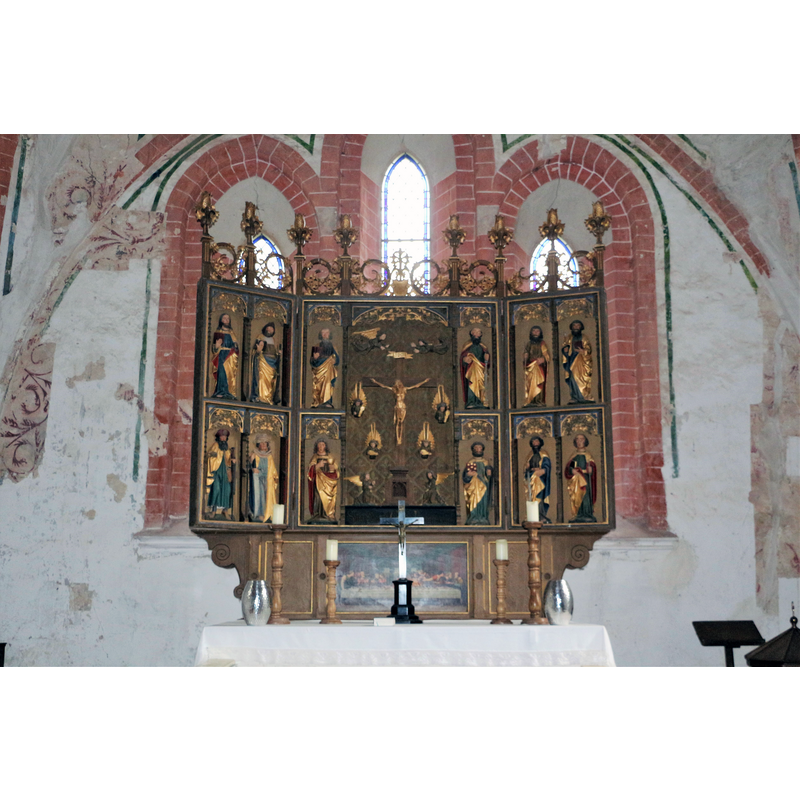 Source caption: "Neugotisch umgearbeiteter gotischer Schnitzaltar in Kirchkogel"