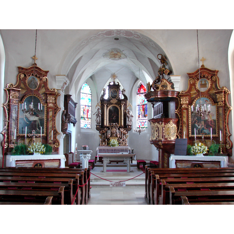Source caption: "Die römisch-katholische Pfarrkirche Unterach am Attersee steht in der Gemeinde Unterach am Attersee im Bezirk Vöcklabruck in Oberösterreich. Sie ist dem heiligen Bartholomäus geweiht und gehört zum Seelsorgeraum Schörfling im Dekanat Schörfling."