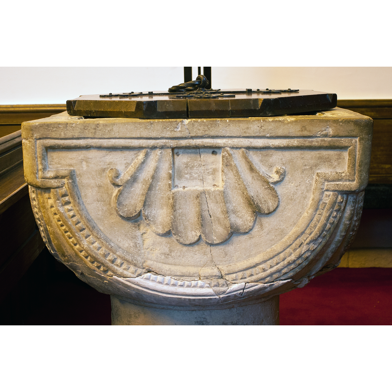 around the semi-circumference of the cushion-capital sides