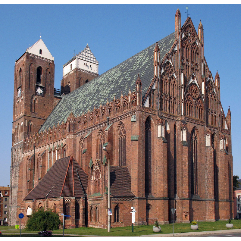 Source caption: "St. Marien in Prenzlau in Brandenburg, Deutschland"