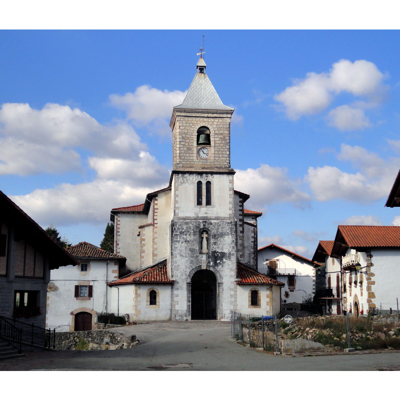 Source caption: "San Juan Bautista eliza - Saldias / Iglesia de San Juan Bautista - Saldias"