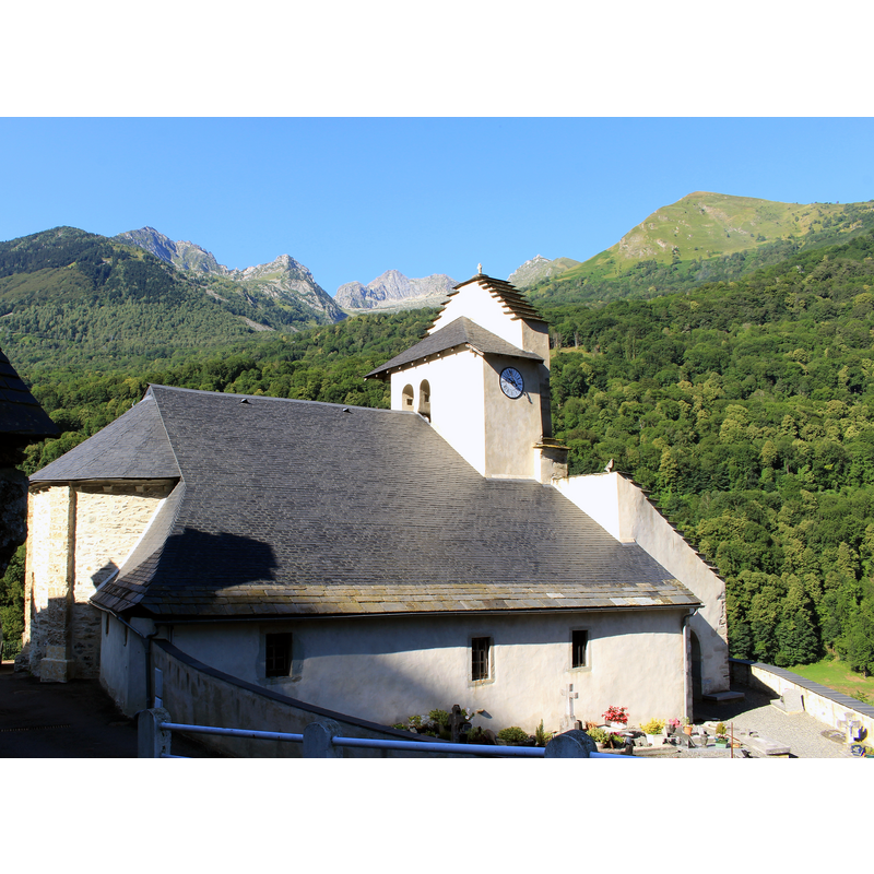 Source caption: "Église Saint-Pierre-et-Saint-Paul de Saligos (Hautes-Pyrénées)"