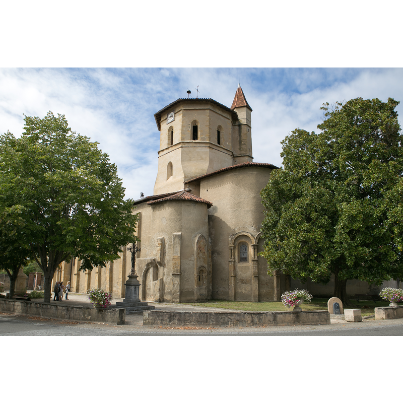 Source caption: "Vue de l'église de l'Assomption de Maubourguet / Hautes-Pyrénnées, France"