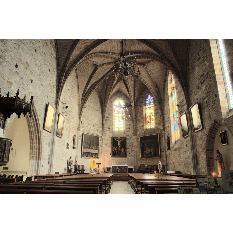 Source caption: "Nef de l'église Saint-Vincent de Nay (Pyrénées-Atlantiques)"