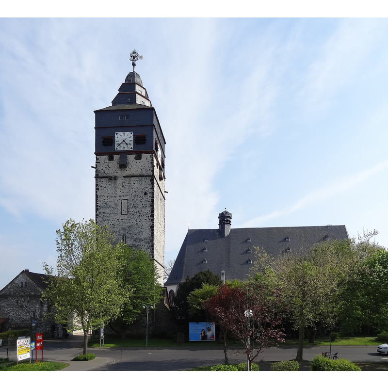 Source caption: "Marienstiftskirche und Stadtturm Lich"