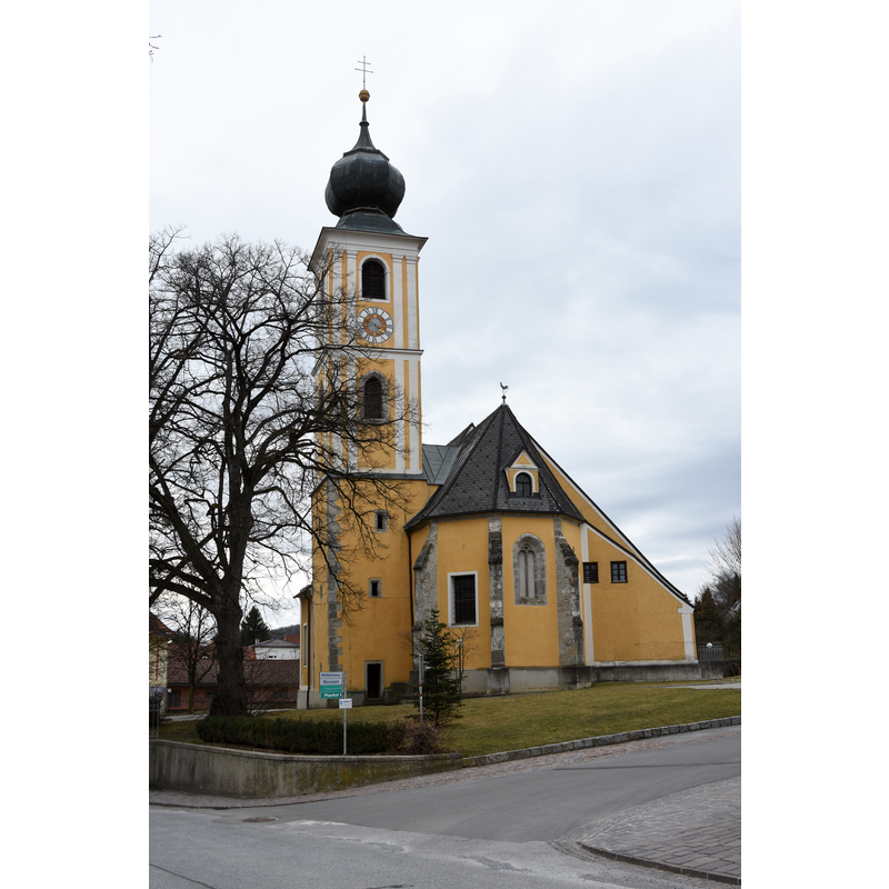 Source caption: "Kath. Pfarrkirche hl. Radegundis Markt Hartmannsdorf"