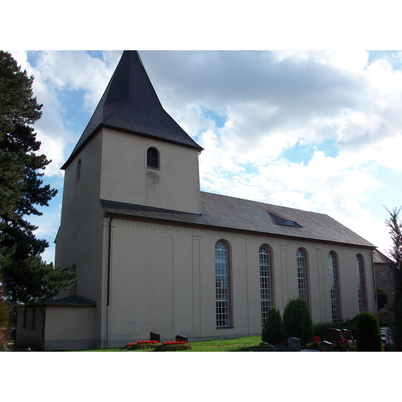 Source caption: "Kirche Langenleuba-Oberhain (Außenansicht)"