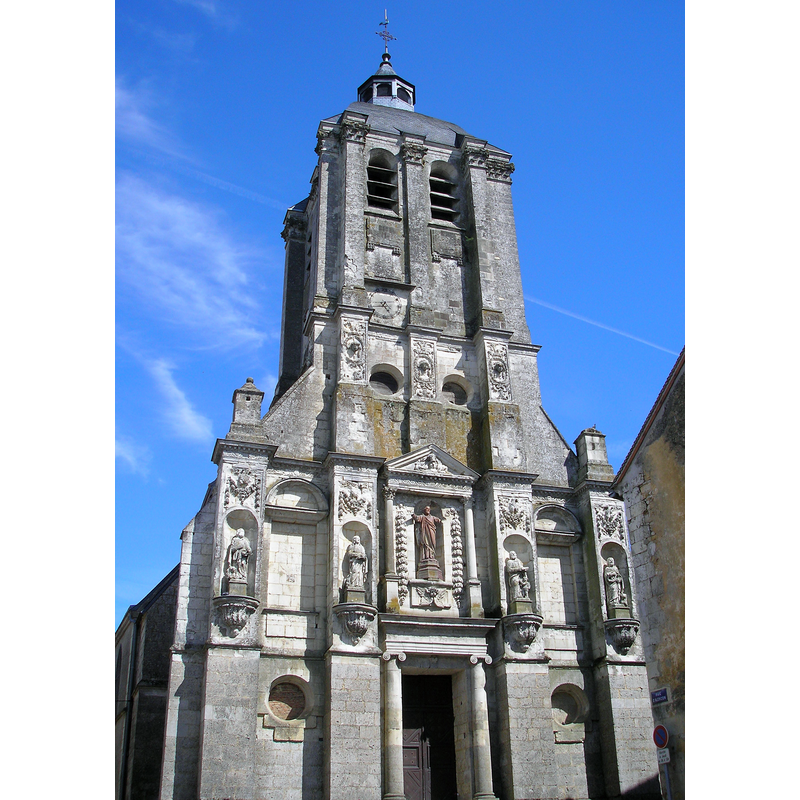 Source caption: "Bellême (Normandie, France). Façade de l'église Saint-Sauveur."