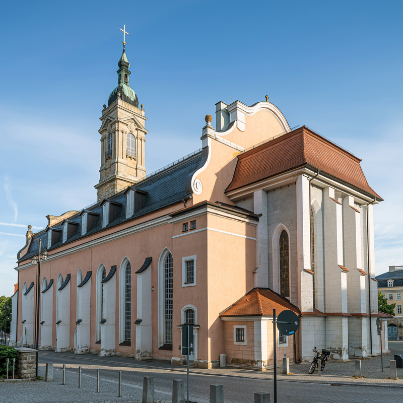 Source caption: "Georgenkirche am Marktplatz in Eisenach (Thüringen, Deutschland)"