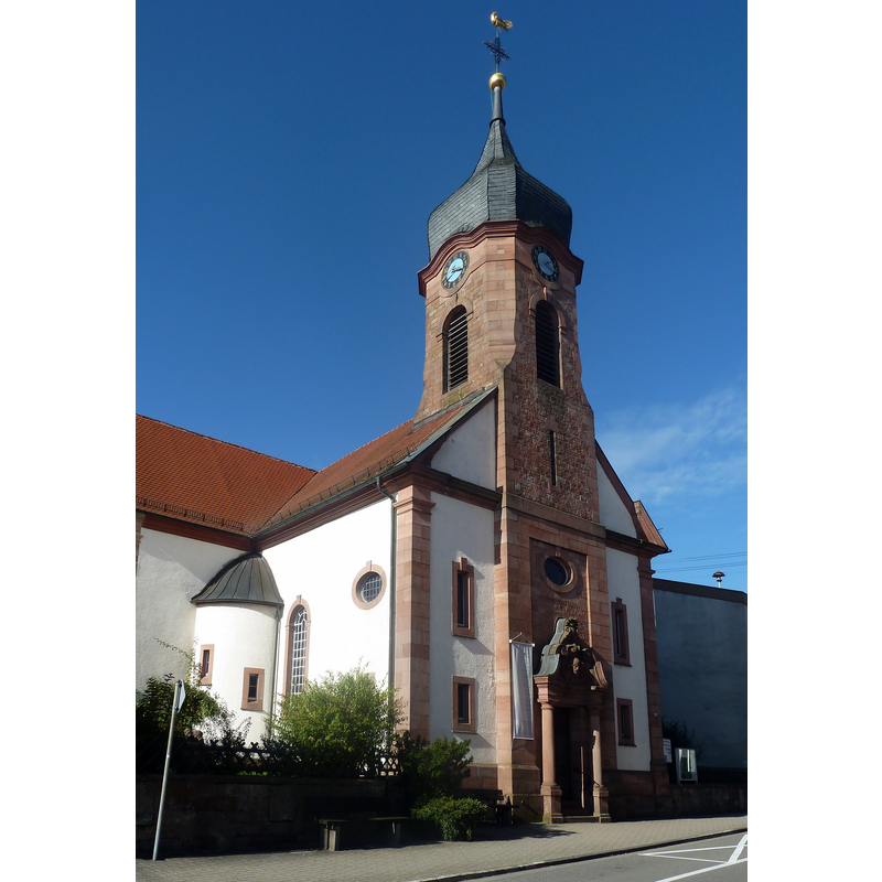 Source caption: "Die Evangelische Kirche in Trippstadt wurde im 13. Jh. erbaut"