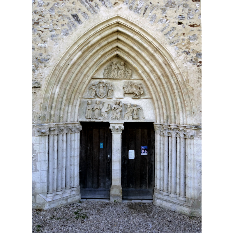 Source caption: "Crécy-la-Chapelle[...], collégiale Notre-Dame, portail occidental"