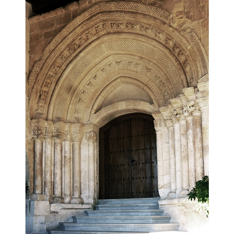 Portada románica de la Iglesia de San Andrés de Vírgala Mayor (Arraya-Maestu, Álava)
