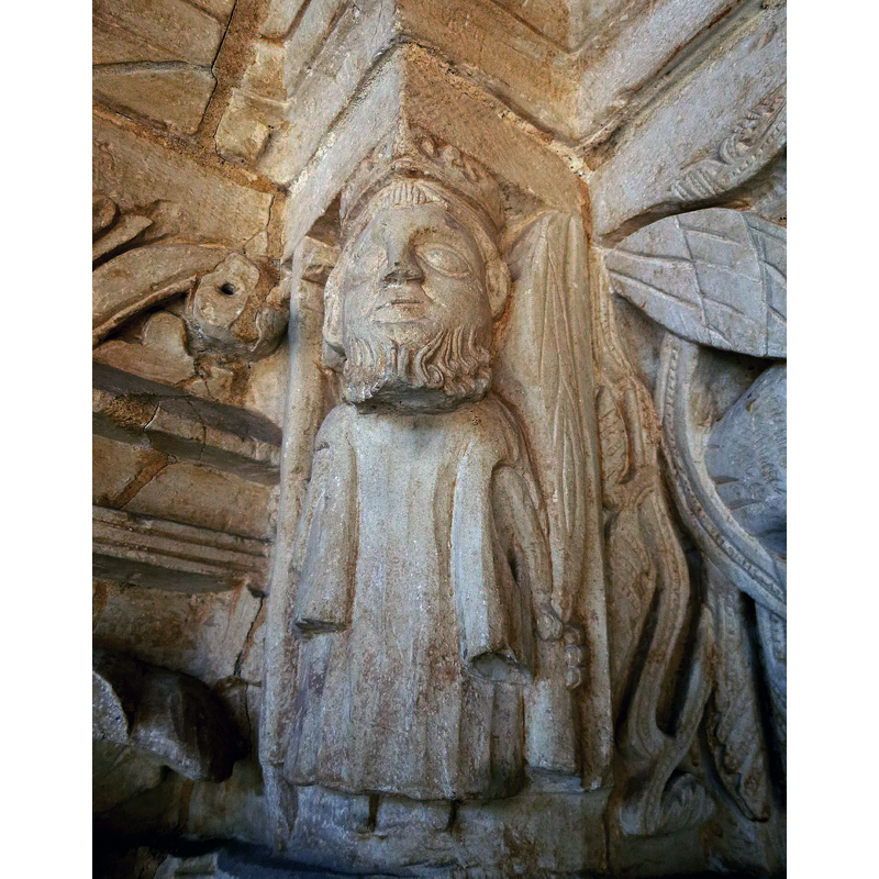 Portada románica de la Iglesia de San Andrés de Vírgala Mayor (Arraya-Maestu, Álava)