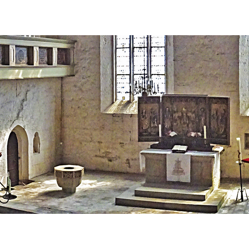 Source caption: "Innenraum Panorama der Georgikirche (Mühlhausen), Blick nach Osten" -- showing the font by the sacristy doorway