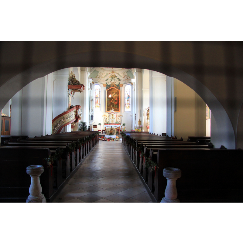 Source caption: " Inneres der katholischen Pfarrkirche Drosendorf-Altstadt, Niederösterreich"