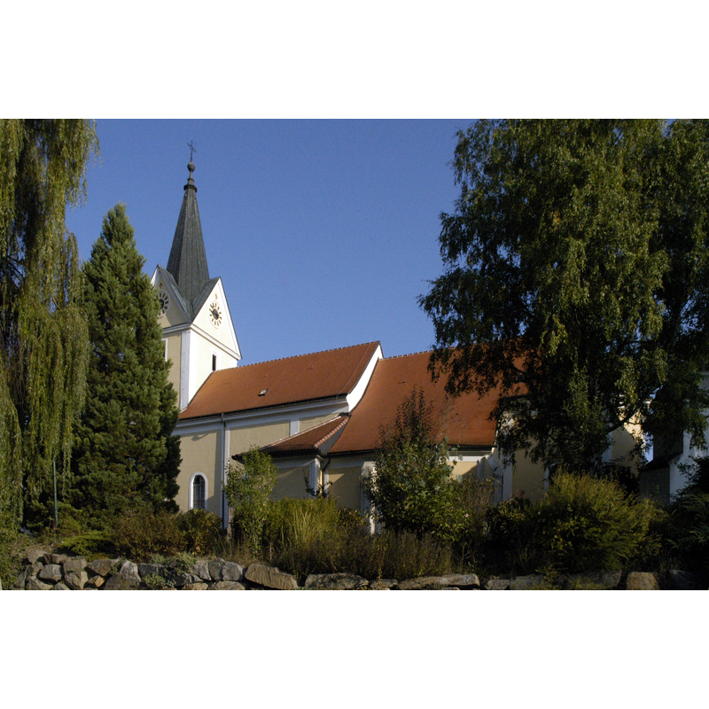 Source caption: "katholische Pfarrkirche heiliger Martin in Mühlbach am Manhartsberg"