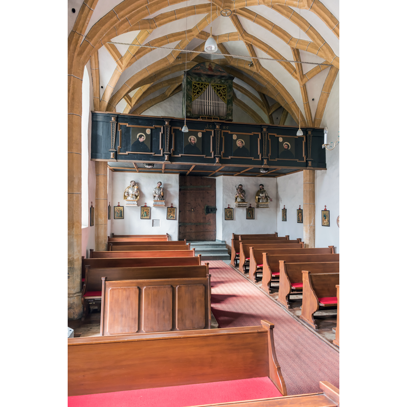 Source caption: "Orgelempore in der röm.-kath. Pfarrkirche Sankt Oswald am Kirchweg 16 in Sankt Oswald, Stadtgemeinde Bad Kleinkirchheim, Bezirk Spittal an der Drau, Kärnten, Österreich, EU"