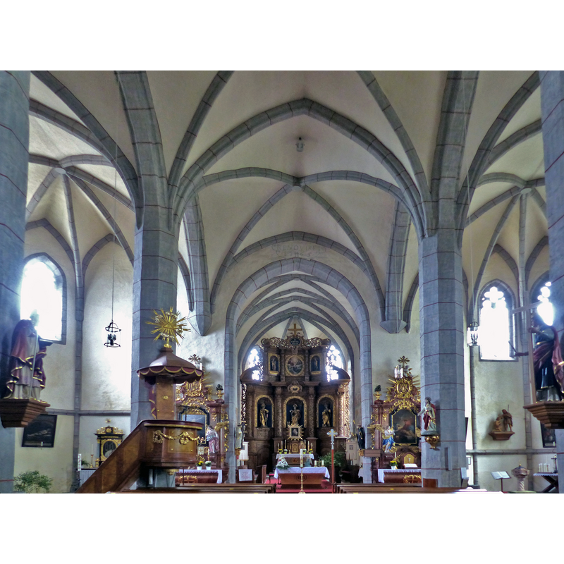 Source caption: "St. Wolfgang/ Weitra ( Niederösterreich ). Wallfahrtskirche St. Wolfgang - Innenraum." -- the font is visible in the bottom-right corner of the image, the east end of the south aisle