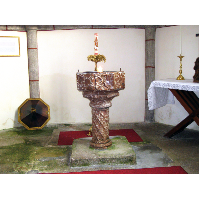 Source caption: "Kirche St. Wolfgang (Spätgotik (1407) Taufbecken (gotisch, 1514)"