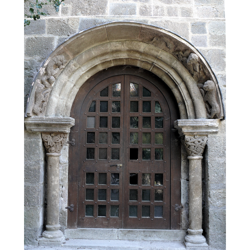 Source caption: "Chamalières-sur-Loire - Abbaye - Porte du cloître"