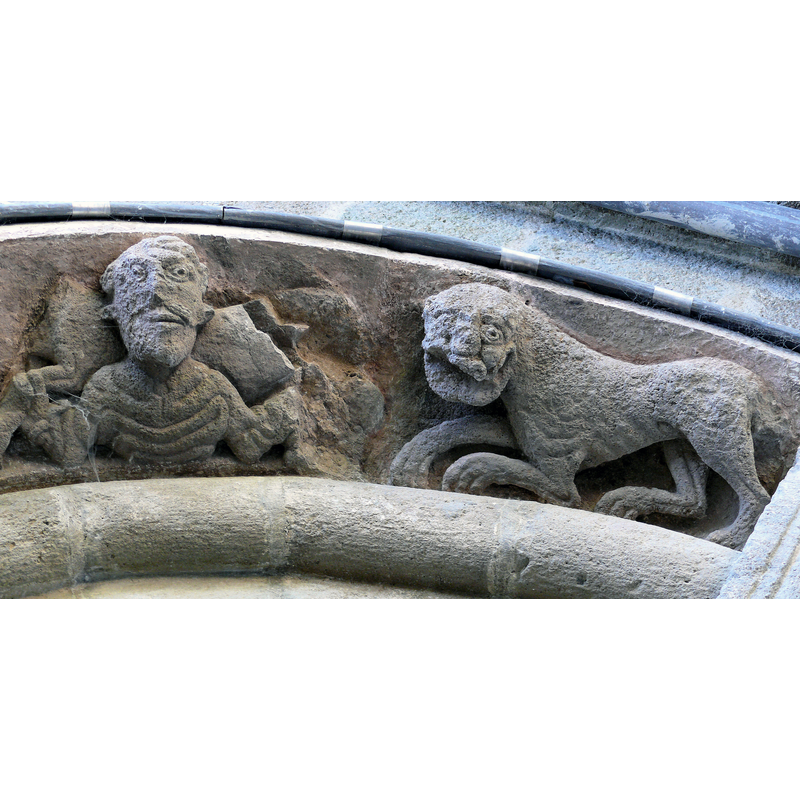 Source caption: "Chamalières-sur-Loire - Église Saint-Gilles - Voussure de la porte du cloître"