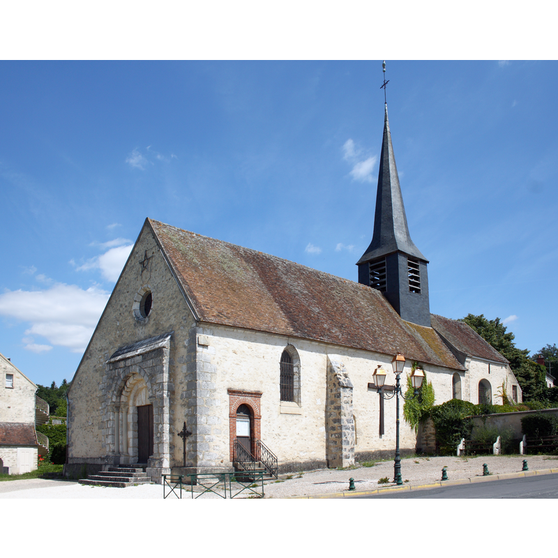 Source caption: "katholische Kirche Notre-Dame in Champagne-sur-Seine im Département Seine-et-Marne (Île-de-France)"