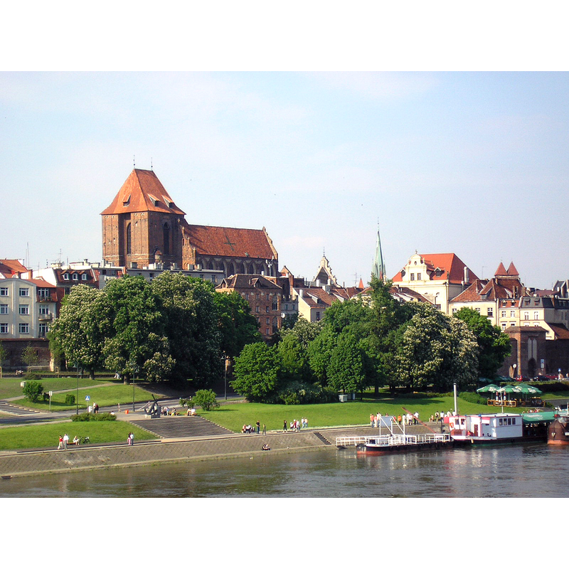 Source caption: "Torun Katedra Janow2"