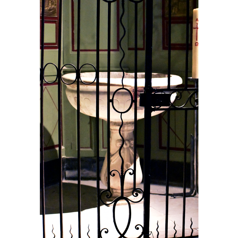 Source caption: "Église de Saint-Paul de Frontignan : fonts baptismaux."