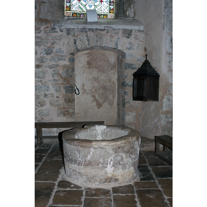 Source caption: "Sainte Eulalie de Cernon-Fonts baptismaux"