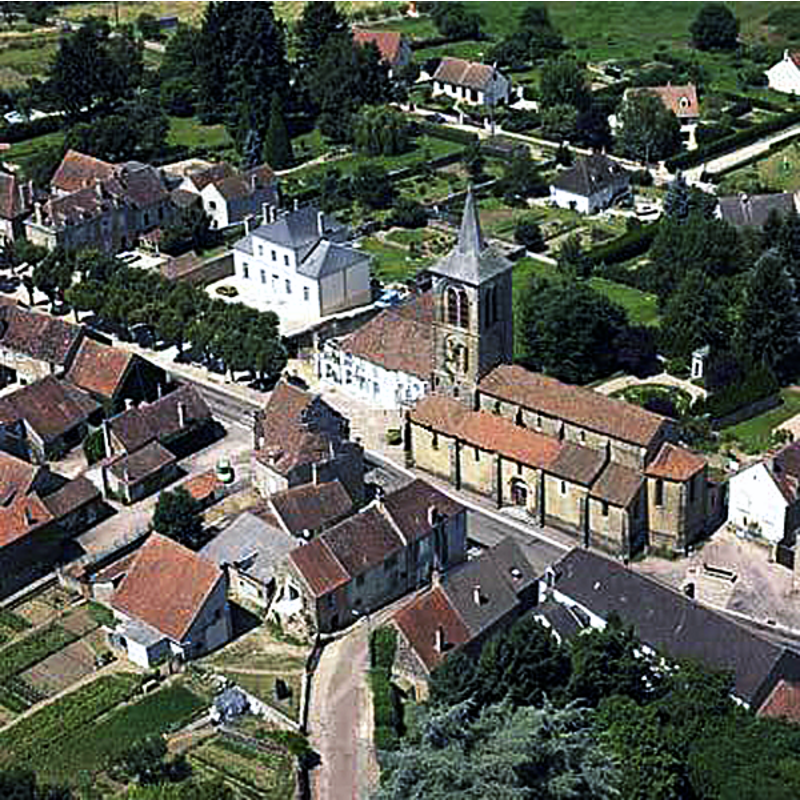 Source caption: "Fontaubert vu du ciel"
