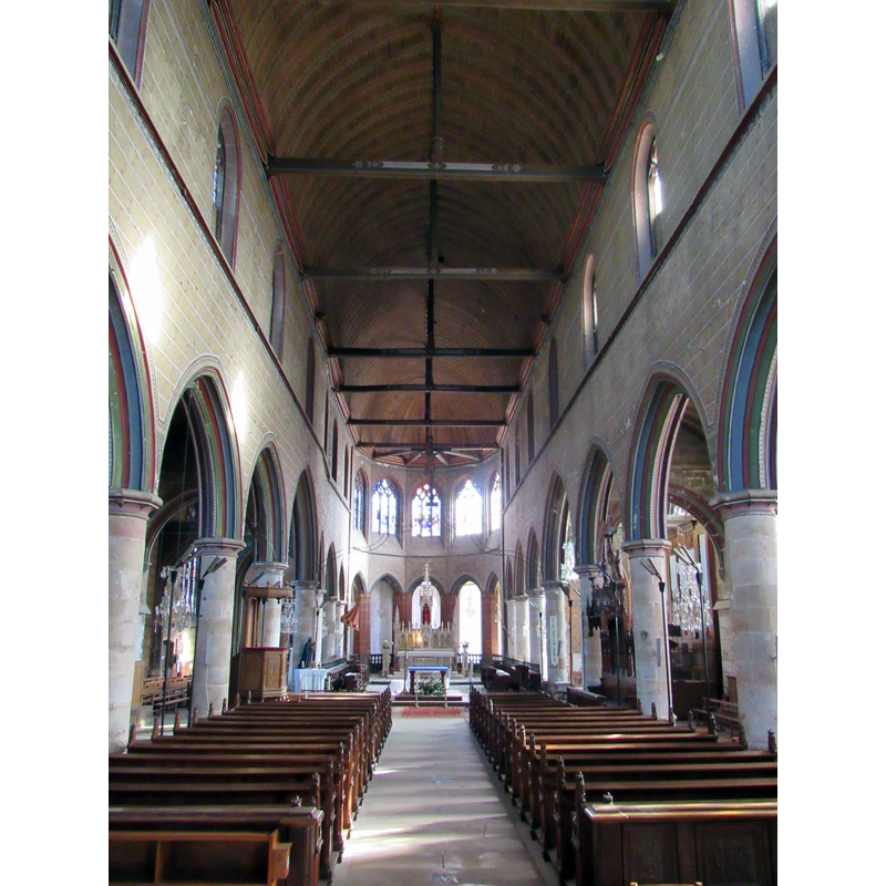 Source caption: "Nef de la basilique Notre-Dame de la Couture de Bernay"