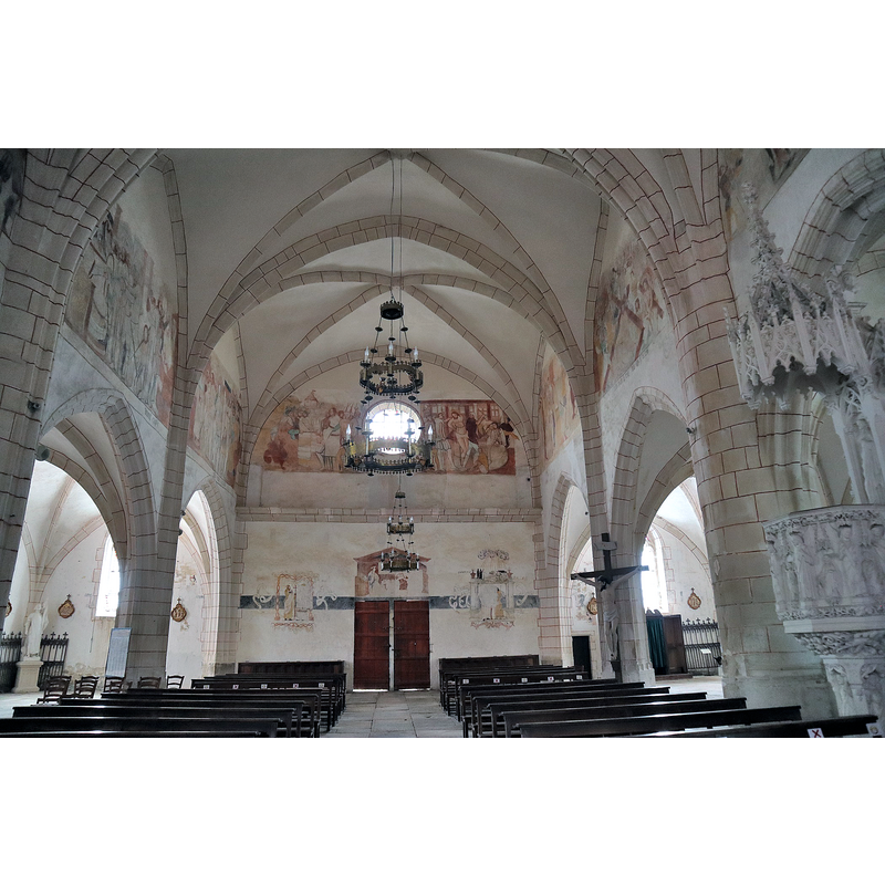Source caption: "Intérieur de l'église Saint-Germain-d'Auxerre de Vault-de-Lugny"