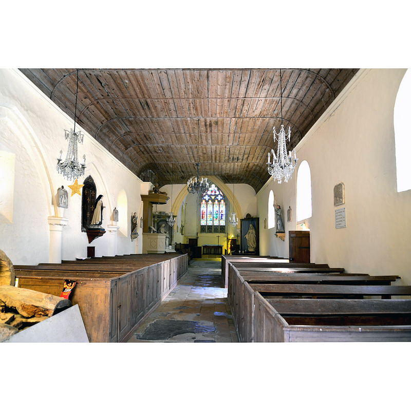 Source caption: "Nef de l'église Saint-Vigor de Trungy"