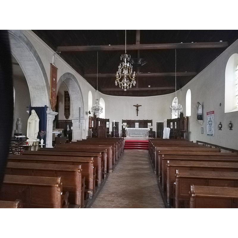Source caption: "Église Notre-Dame (Le Theil-sur-Huisne) - interior"