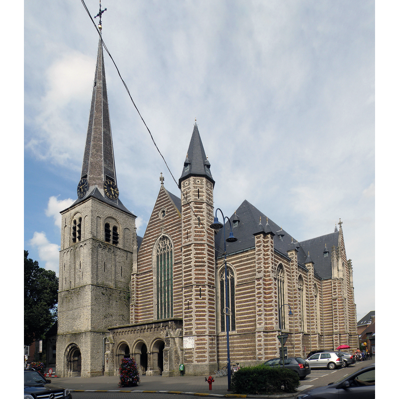 Source caption: "Kontich (prov. Antwerpen, België). Sint-Martinuskerk." [NB: the present St Martin's parish church, originally dedicated to St maty; it replaced the original St Martin's parish church when the latter was demolished in the 17thC]